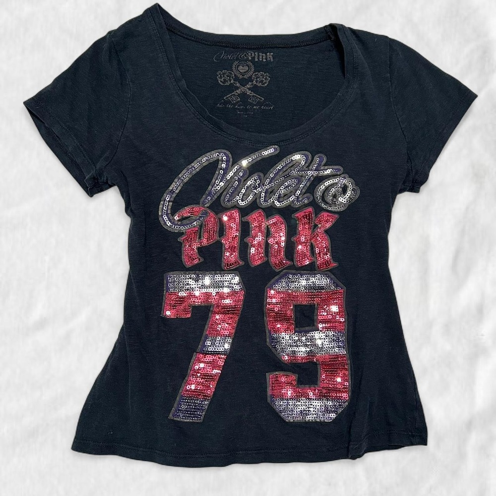 Y2K Victoria's Secret PINK sequin graphic tee